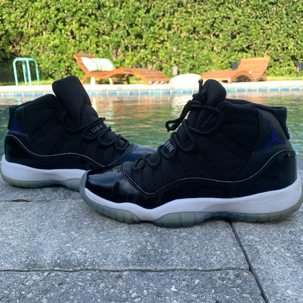 JORDAN 11 Space Jam (SIZE 5.5Y)